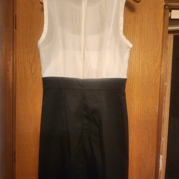 Dress - Picture 5 of 8